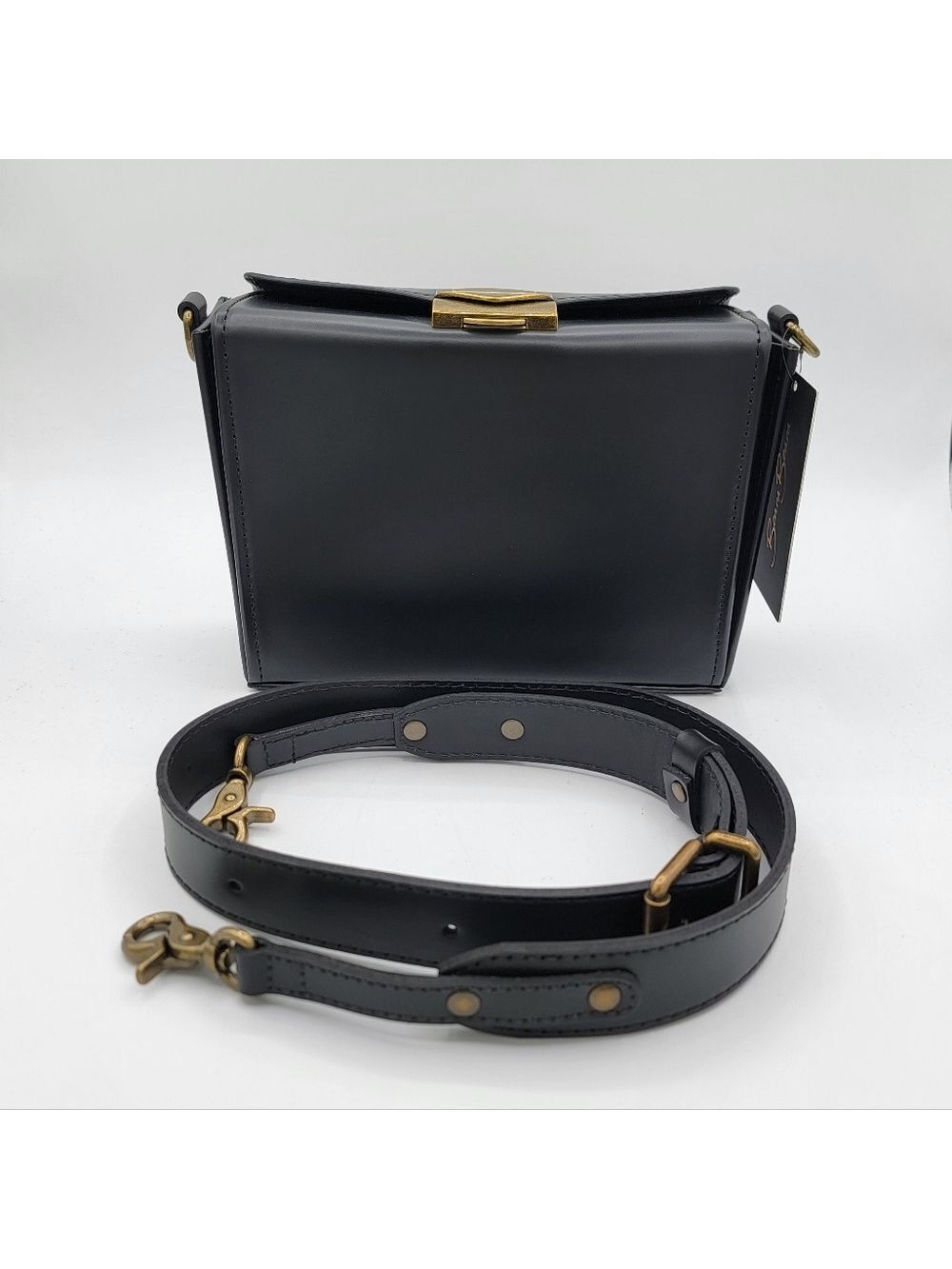 Beara Beara Black Ishie Box Handbag NEW #2933